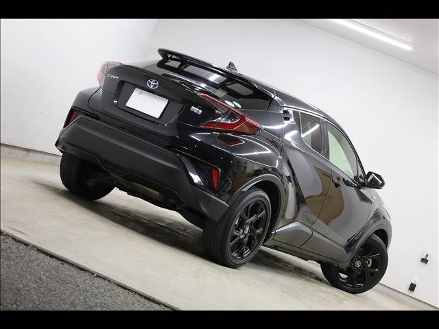 TOYOTA C-HR 2019