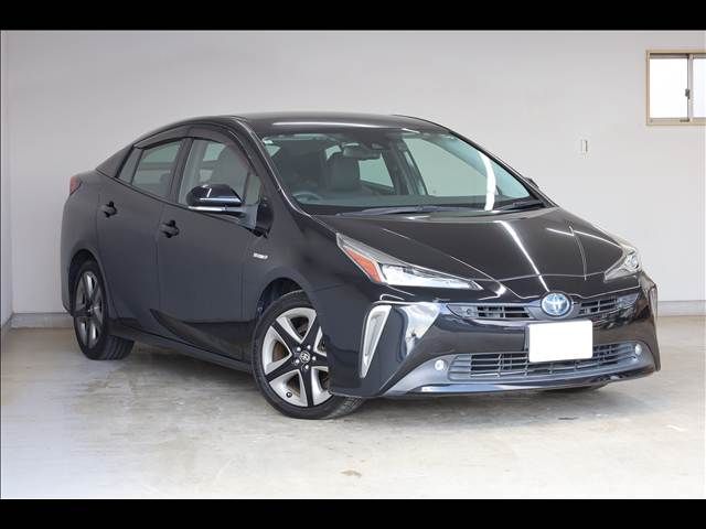 TOYOTA PRIUS 2019
