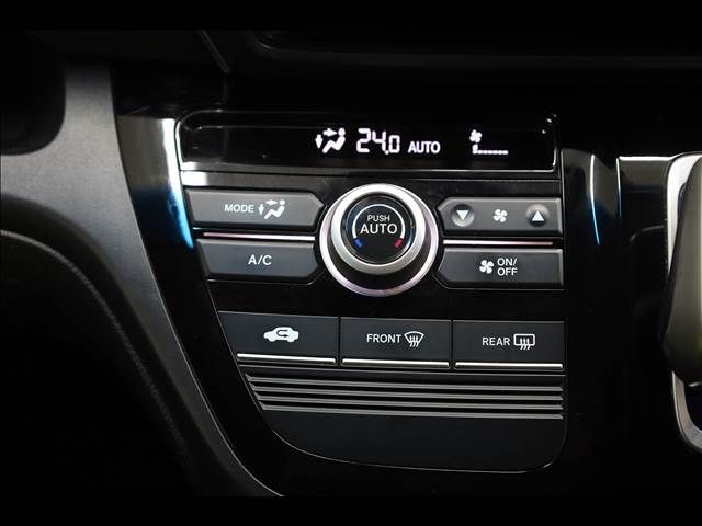 HONDA FREED plus HYBRID 2016