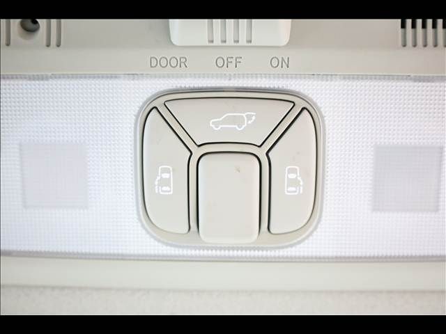 TOYOTA ESTIMA HYBRID 4WD 2011