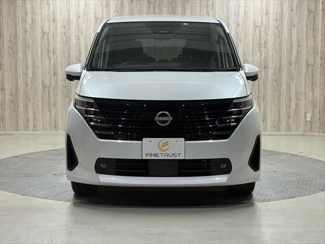 NISSAN SERENA  WG 2023