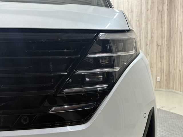 NISSAN SERENA  WG 2023