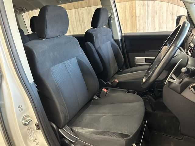 MITSUBISHI DELICA D:5 4WD 2014