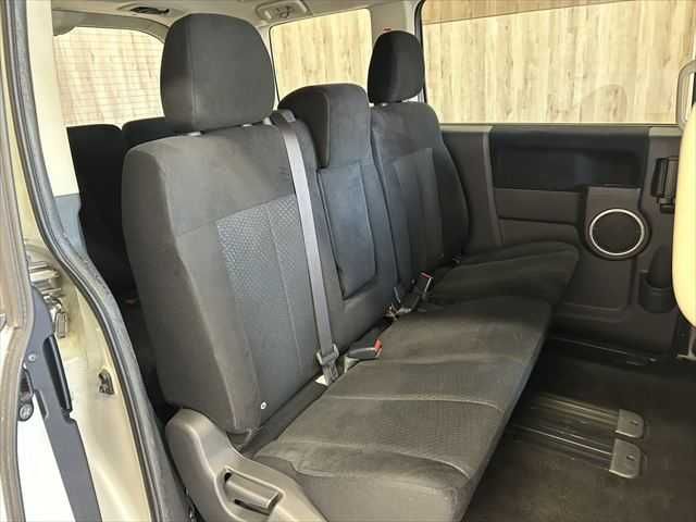 MITSUBISHI DELICA D:5 4WD 2014