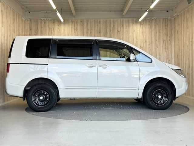 MITSUBISHI DELICA D:5 4WD 2014