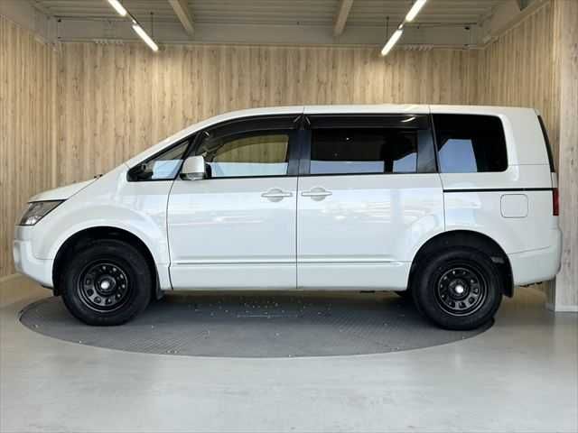 MITSUBISHI DELICA D:5 4WD 2014