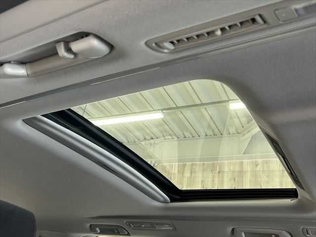 TOYOTA VELLFIRE 2016