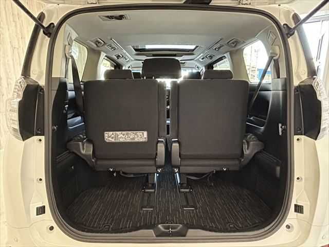 TOYOTA VELLFIRE 2016