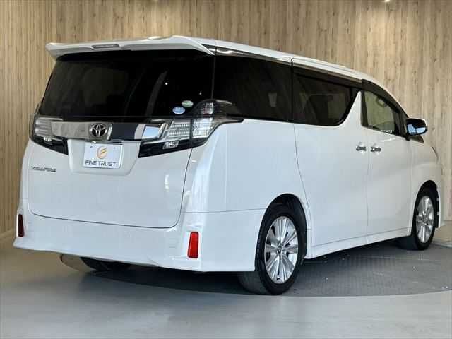 TOYOTA VELLFIRE 2016