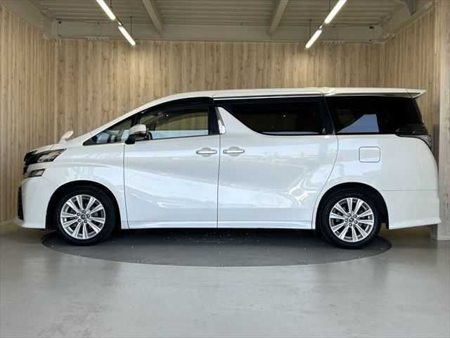TOYOTA VELLFIRE 2016