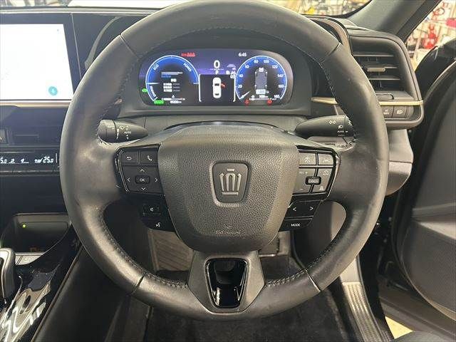 TOYOTA CROWN CROSSOVER 2023