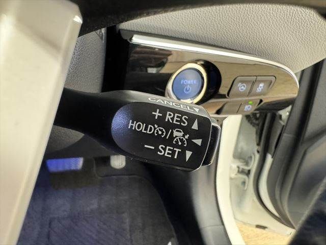 TOYOTA PRIUS PHV 2017