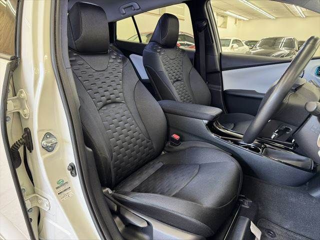 TOYOTA PRIUS PHV 2017