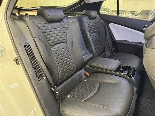 TOYOTA PRIUS PHV 2017