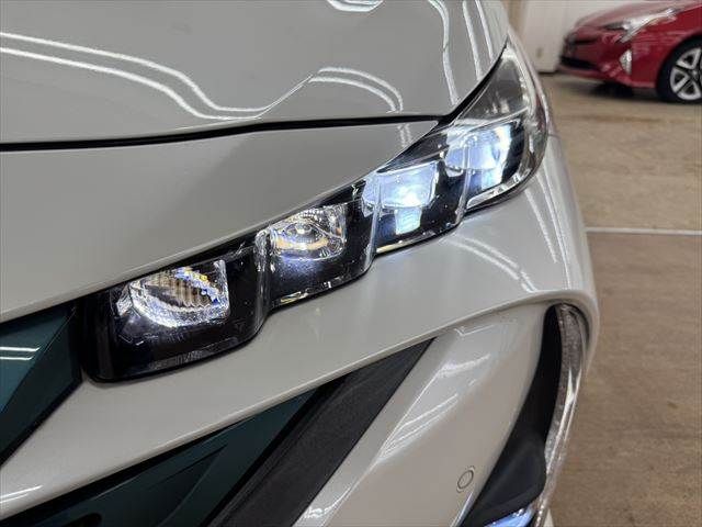 TOYOTA PRIUS PHV 2017