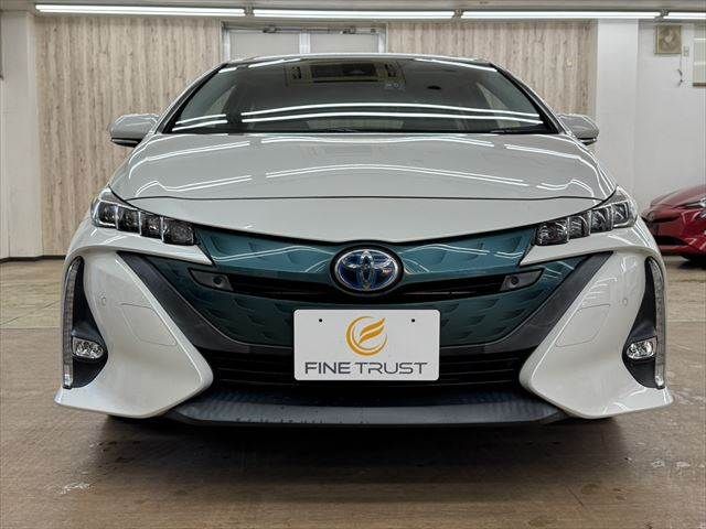 TOYOTA PRIUS PHV 2017