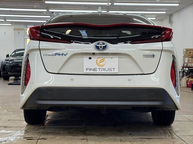 TOYOTA PRIUS PHV 2017