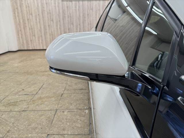 TOYOTA PRIUS PHV 2017