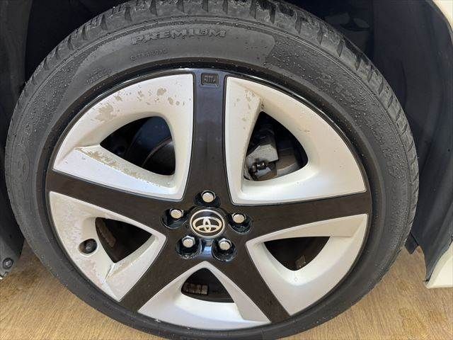 TOYOTA PRIUS PHV 2017