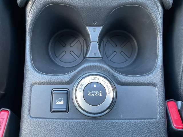 NISSAN X-TRAIL 4WD 2018