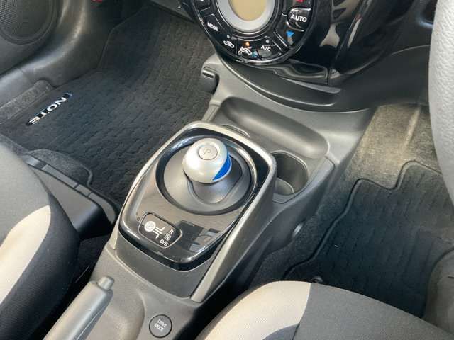 NISSAN NOTE 4WD 2019