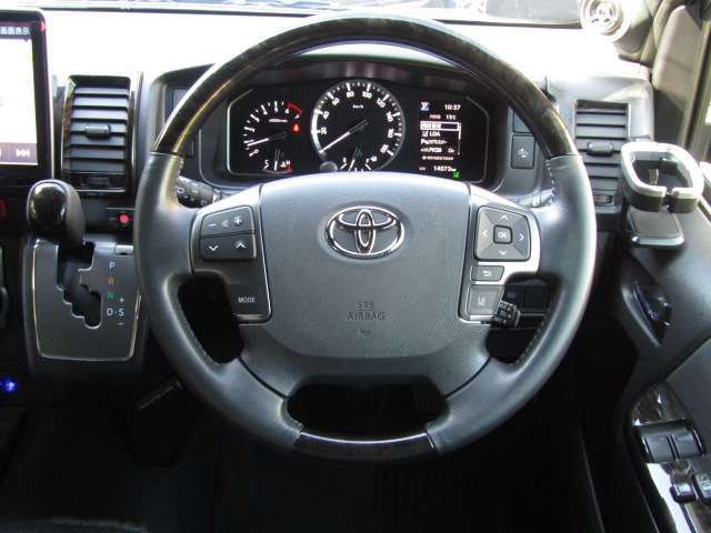 TOYOTA HIACE van 2WD 2024