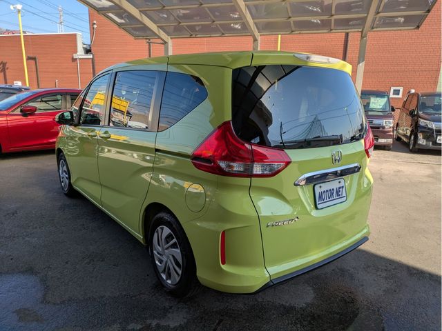 HONDA FREED plus 2016