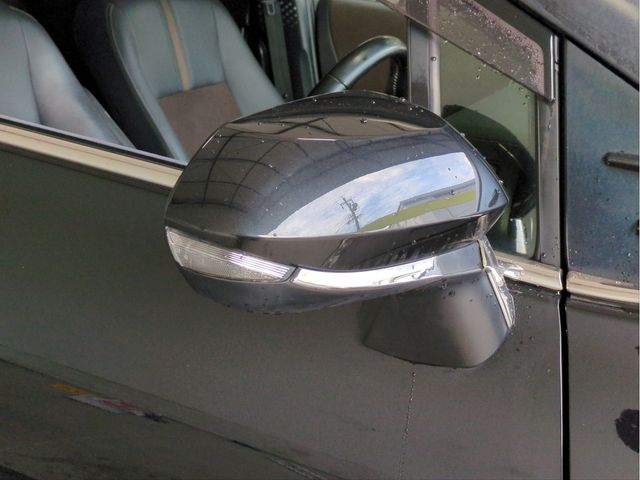 TOYOTA SIENTA HYBRID 2019