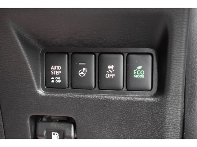 MITSUBISHI DELICA D:5 4WD 2021