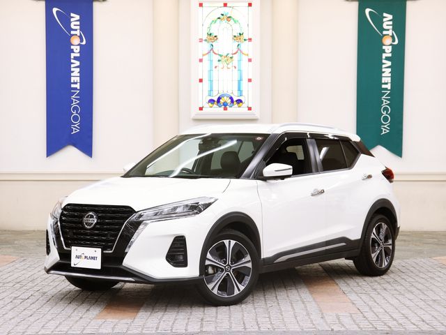 NISSAN KICKS 2020