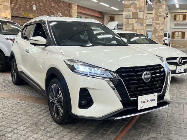 NISSAN KICKS 2020