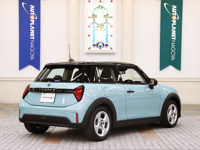 BMW MINI COOPER 2025