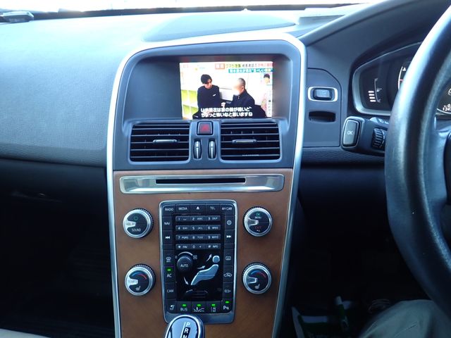 VOLVO VOLVO XC60 2017