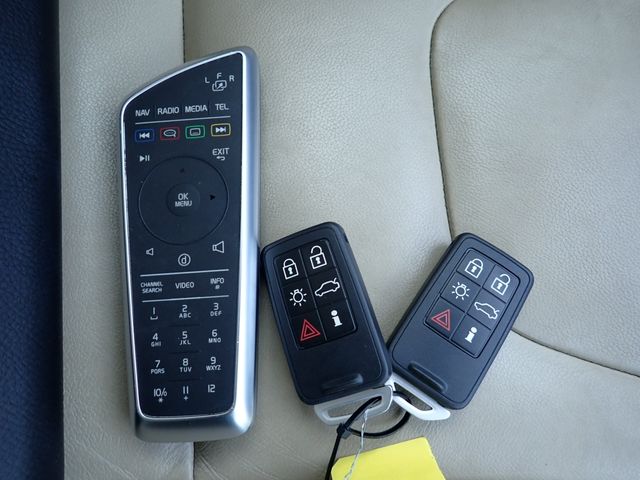 VOLVO VOLVO XC60 2017