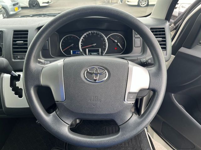 TOYOTA HIACE van 1.25t 2WD 2018