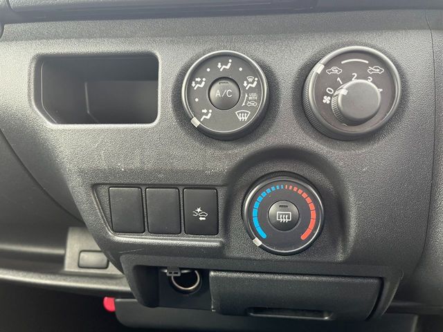 TOYOTA HIACE van 1.25t 2WD 2018