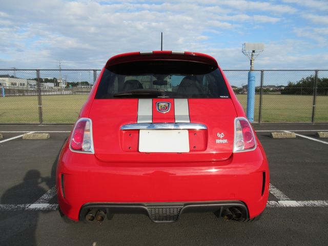 FIAT ABARTH 695 2011