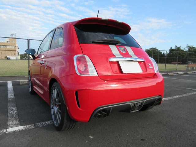 FIAT ABARTH 695 2011