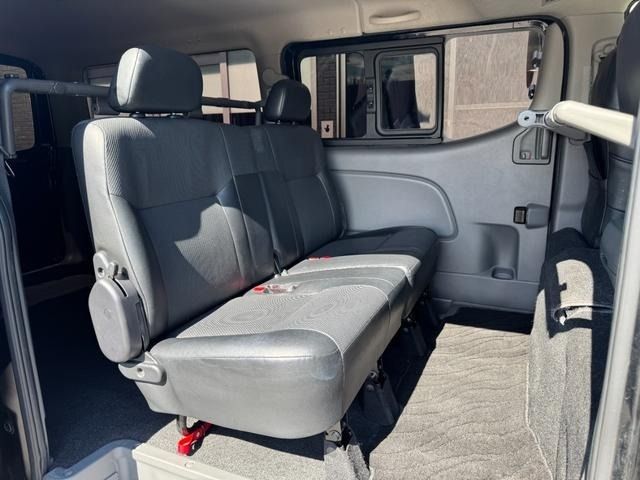 NISSAN NV350 CARAVAN 2017