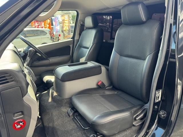NISSAN NV350 CARAVAN 2017
