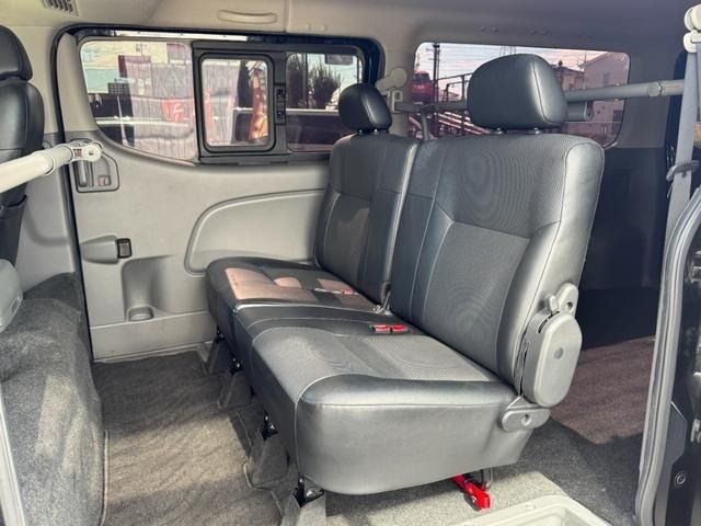 NISSAN NV350 CARAVAN 2017