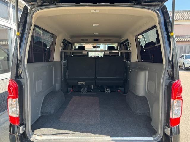 NISSAN NV350 CARAVAN 2017
