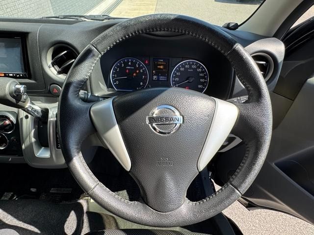 NISSAN NV350 CARAVAN 2017