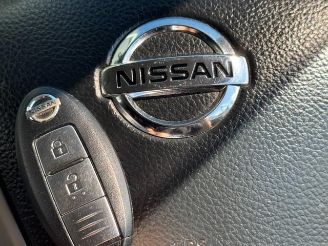 NISSAN NV350 CARAVAN 2017