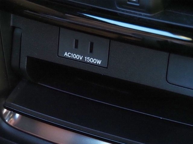 TOYOTA VELLFIRE  HYBRID 2024