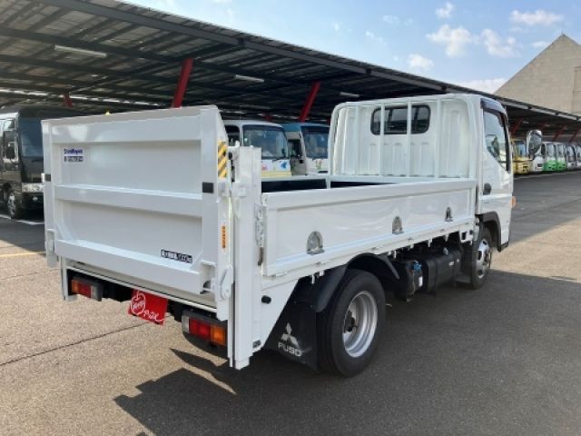 MITSUBISHI CANTER 2015