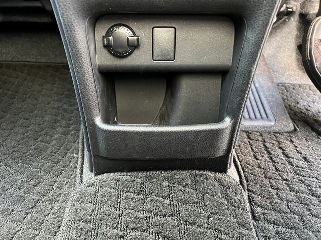 TOYOTA VOXY 4WD 2015