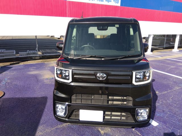 TOYOTA PIXIS MEGA 2018