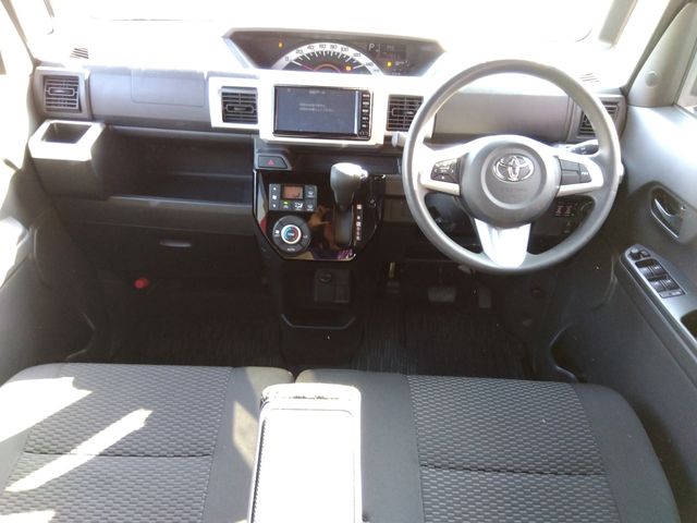 TOYOTA PIXIS MEGA 2018