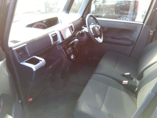 TOYOTA PIXIS MEGA 2018